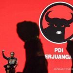 Jokowi kemudian Gibran Tak Lagi Kader PDI-P